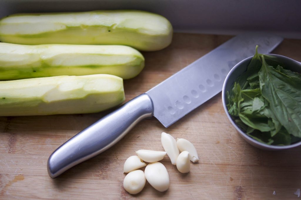 Five Minute Artichoke Hummus (AIP Paleo, AIK Keto, Whole30, Low Carb)